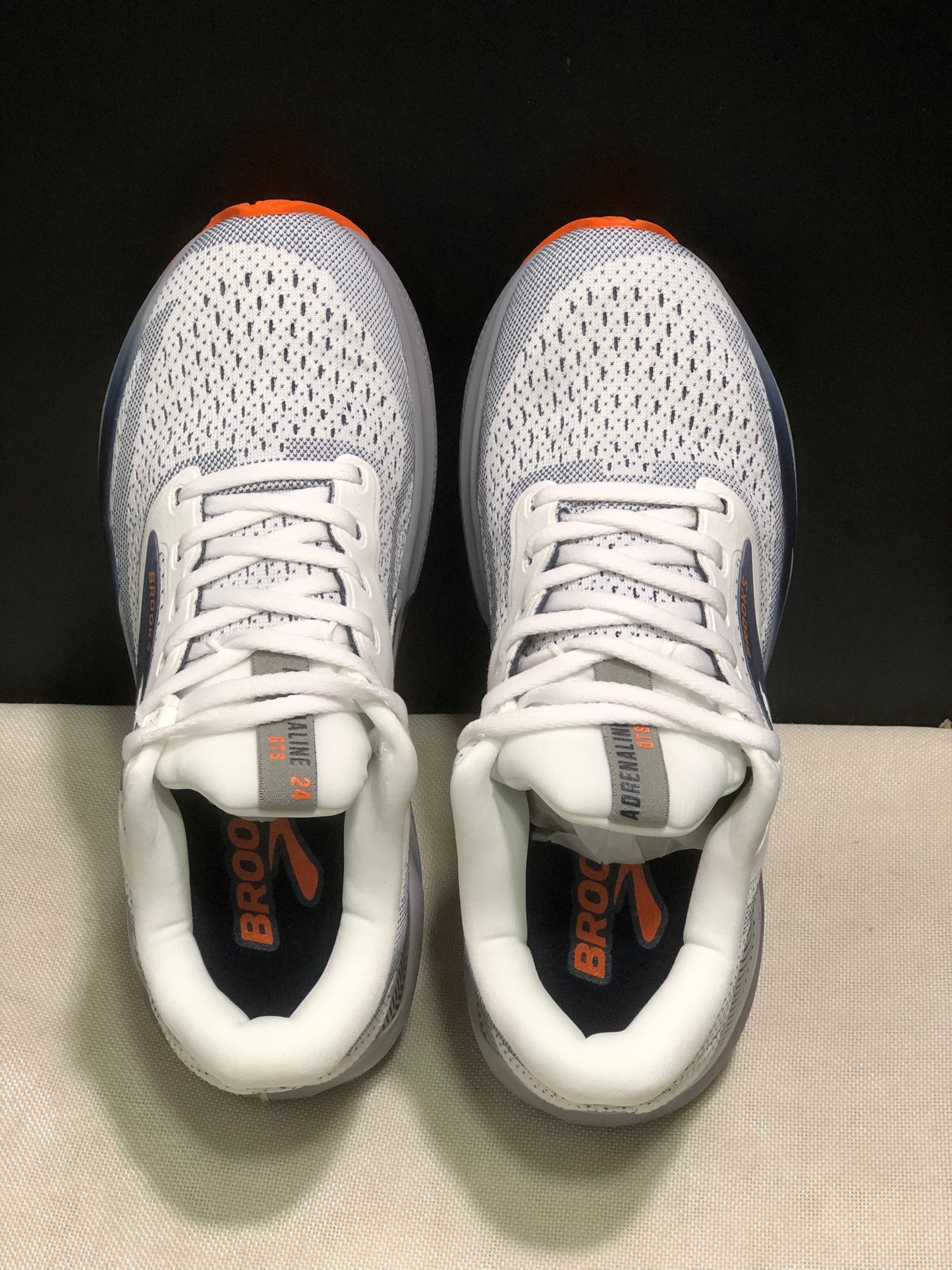 Brooks Adrenaline GTS 24