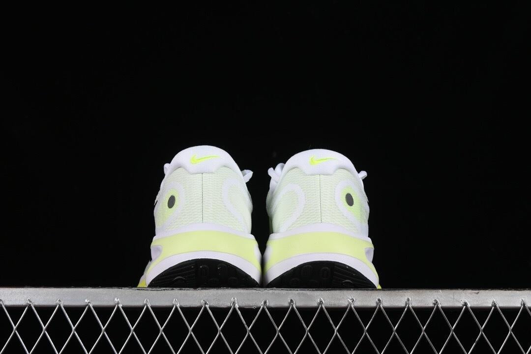 Nike Journey Run 2024