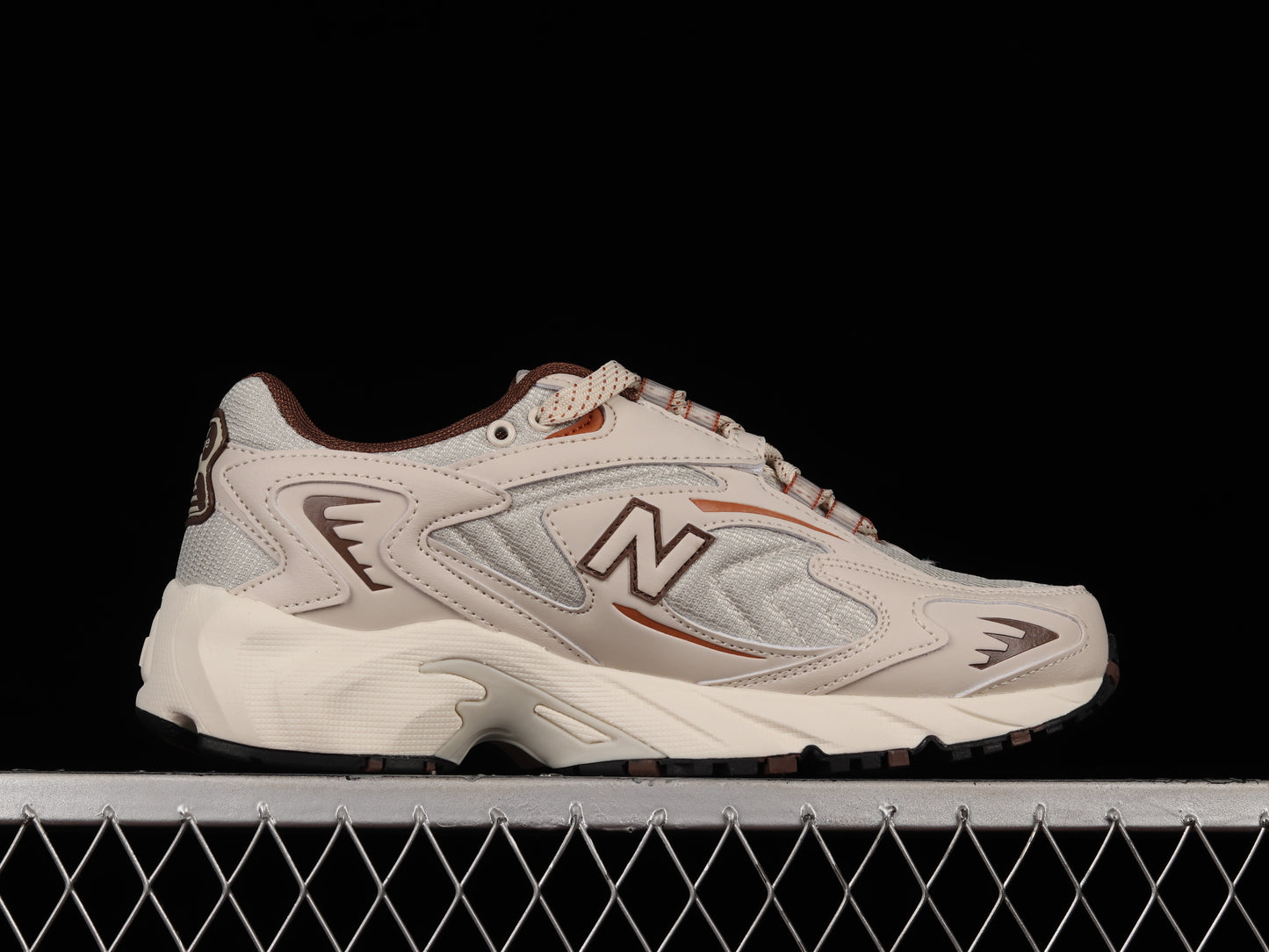 New Balance ML725