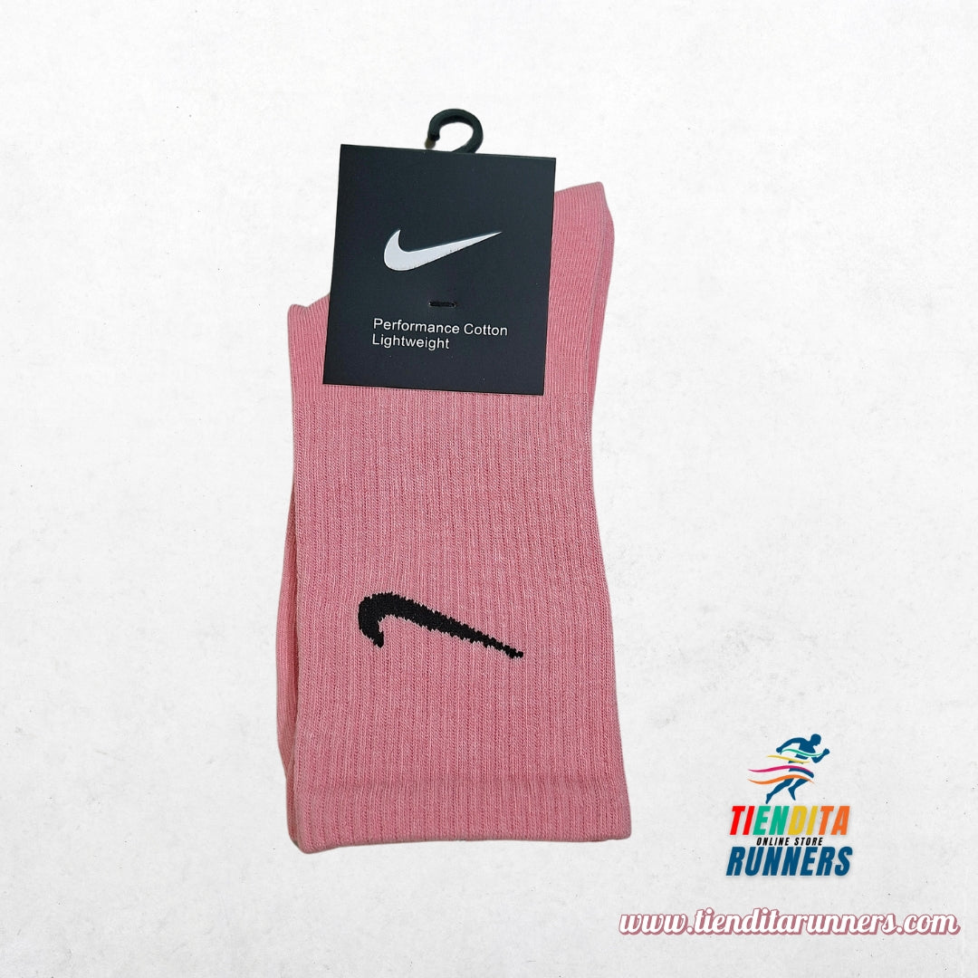 Media Nike rosada Algodón ligero de alto rendimiento