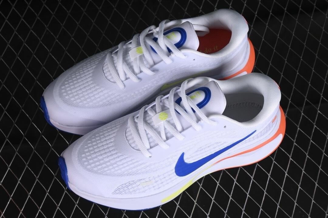 Nike Journey Run 2024