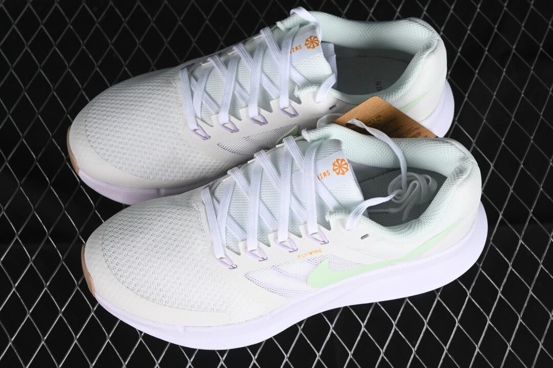 Nike Run Swift 3