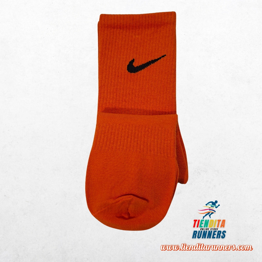 Media Nike Naranja Algodón ligero de alto rendimiento