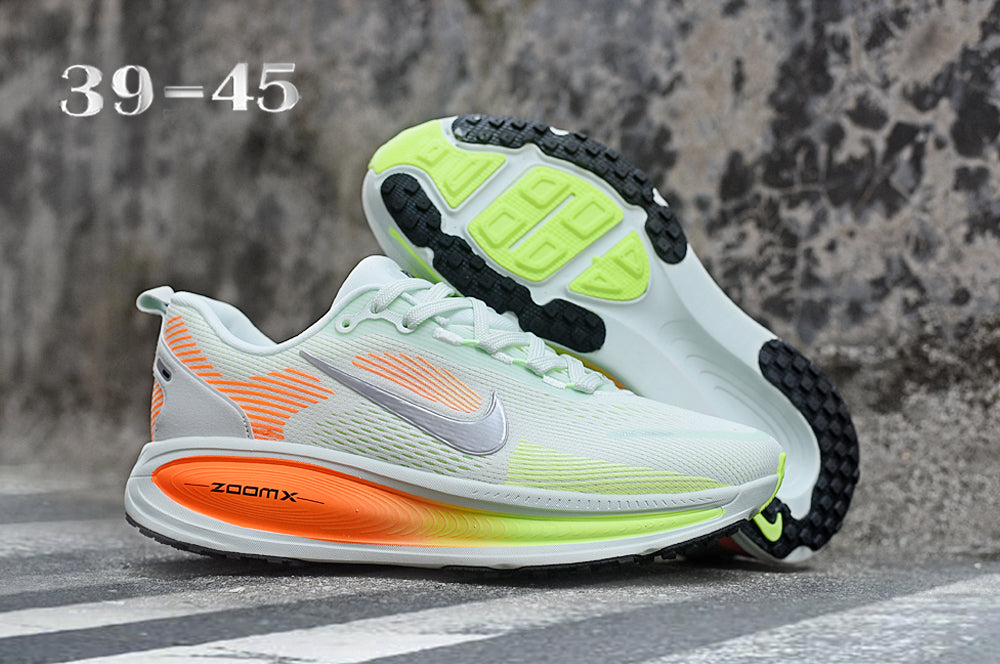 Nike Vomero 18