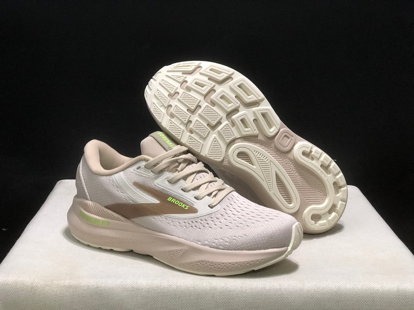 Brooks Adrenaline GTS 24