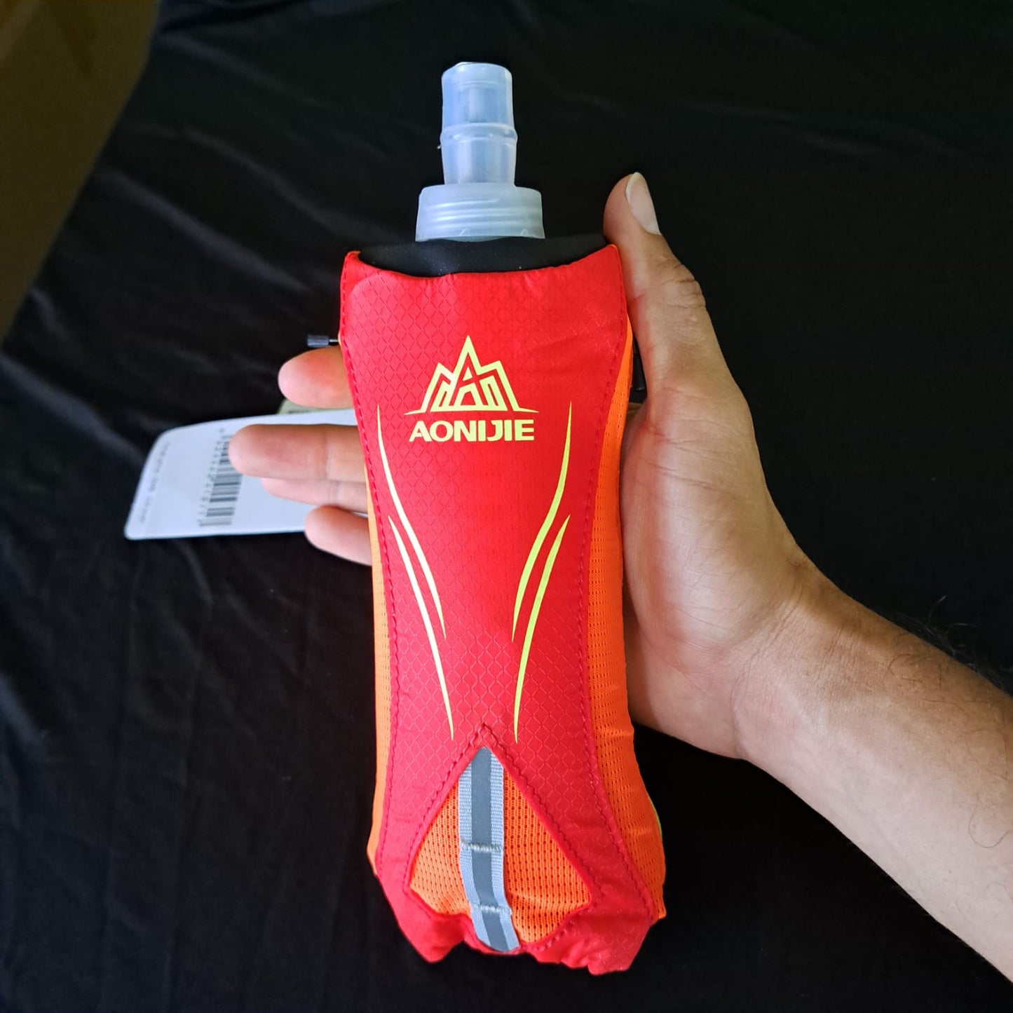 Bolsa de hidratación para cargar en mano (no incluye botella)